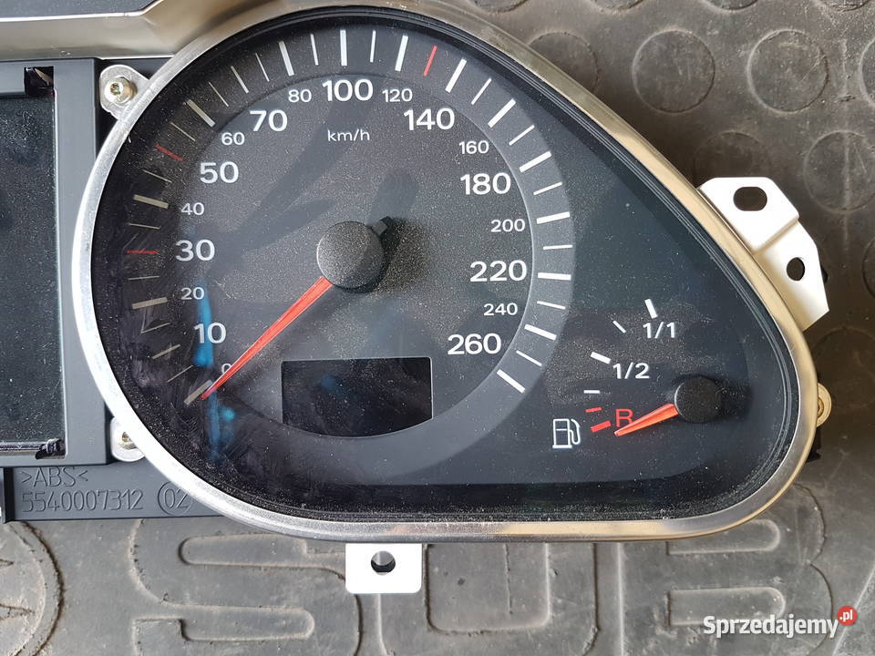 AUDI A6 C6 20 TDI LICZNIK ZEGAR 4F0920900N Rok produkcji 2005 Turek