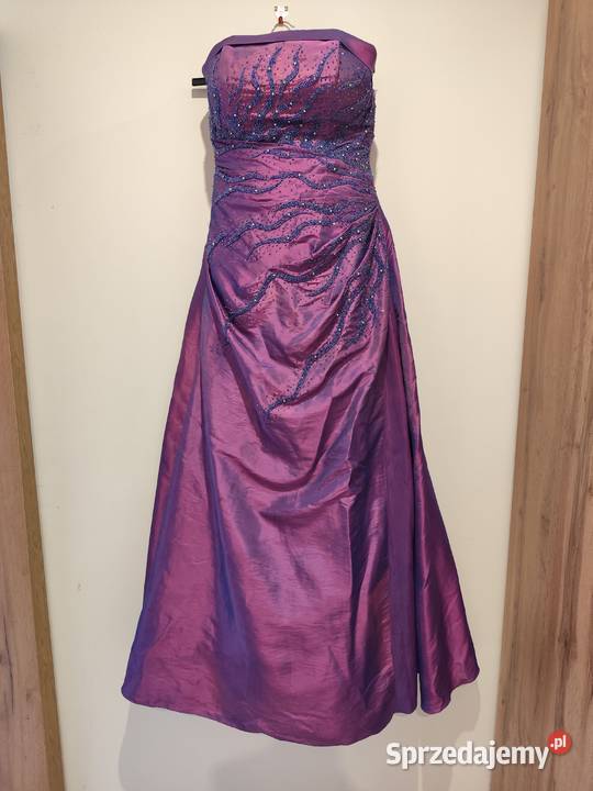 Luksusowa suknia balowana Luksusowa suknia balowana