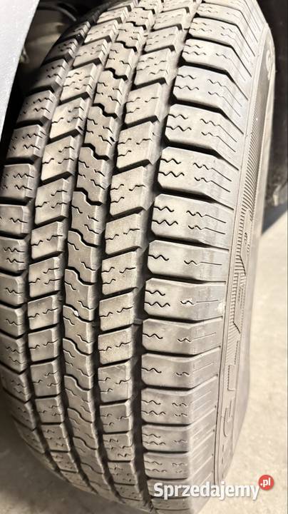 Sprzedam prawie nowe opony klasy premium Gorlice