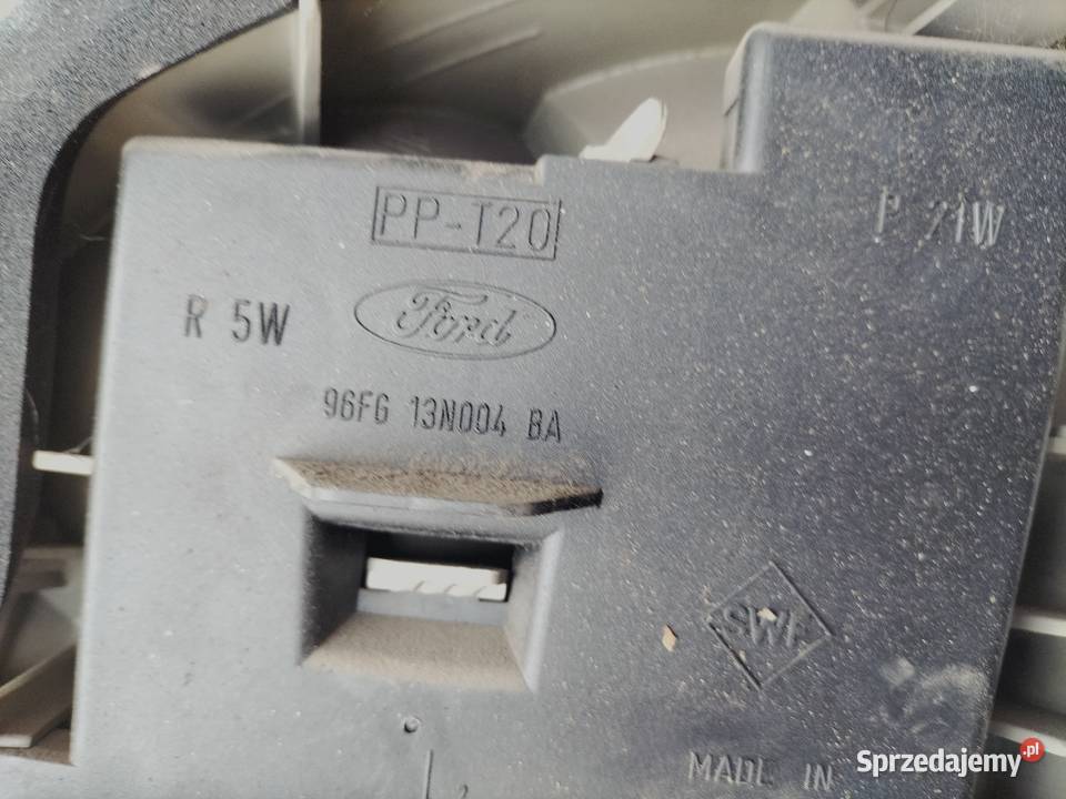 LAMPA TYŁ TYLNA LEWA FORD FIESTA MK4 sprzedam