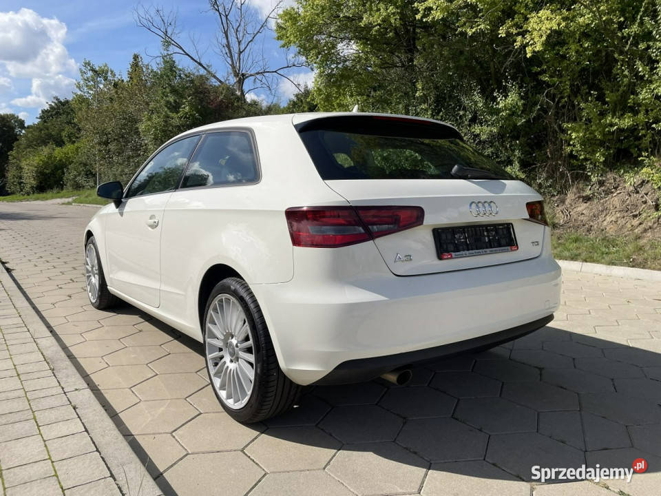 Audi A3 Audi A3 Opłacony Klimatronic 16 TDI 105 światła do jazdy dziennej Gostyń