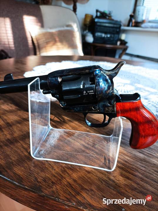 Czarnoprochowy colt Cattleman Thunderer 35 cala Koszalin