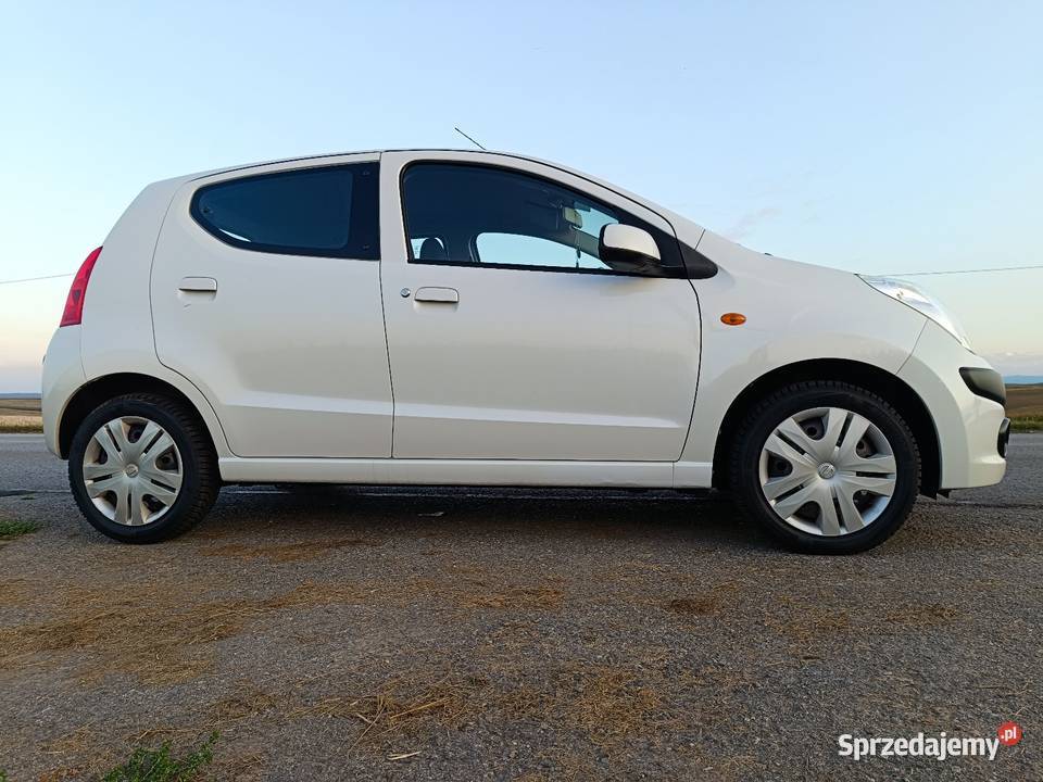 Nissan Pixo 10 12V 96000 2010 z Niemiec