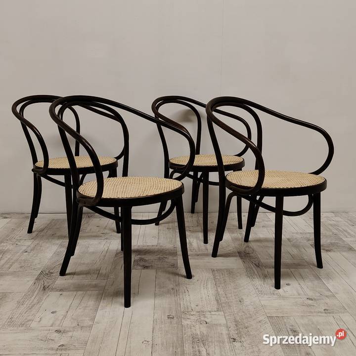 krzesło gięte Fameg model B09 siedzisko rattan łódzkie