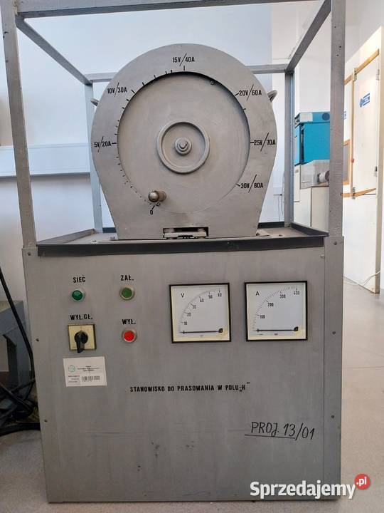 STANOWISKO DO PRASOWANIA PROSZKÓW W POLU Warszawa