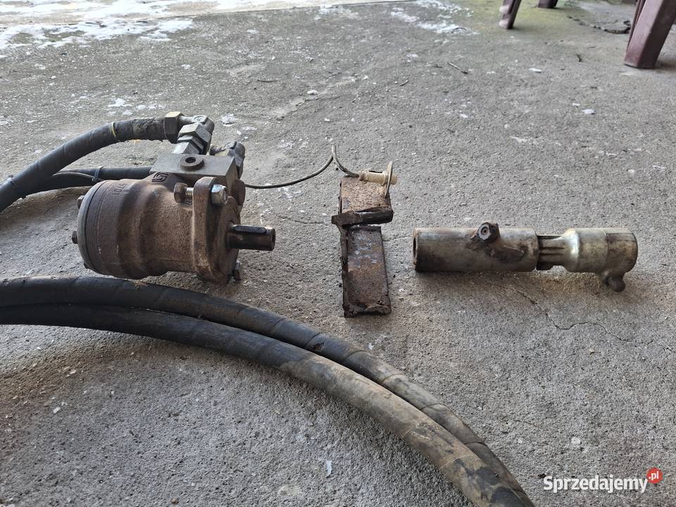 Napęd silnik hydrauliczny wałka przekaźnika WOM wielkopolskie Szczytniki
