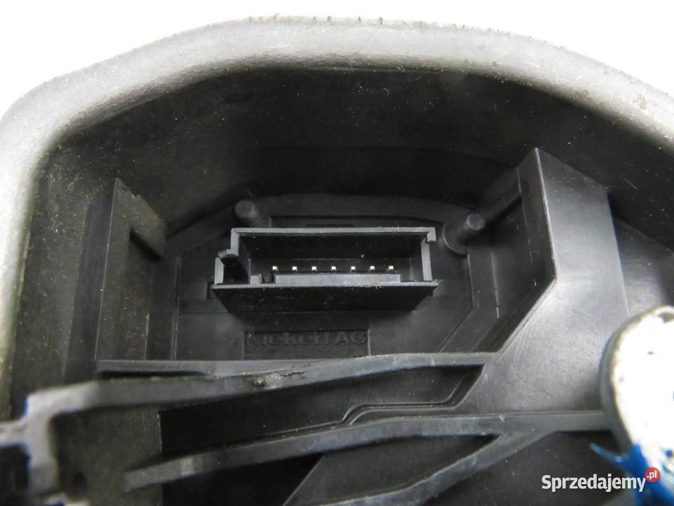 ZAMEK PRAWY PRZEDNI BMW 7 E65 7036170 Zamki, wkładki i kluczyki