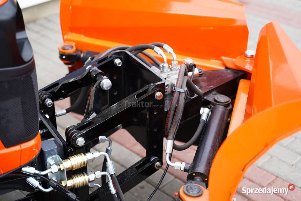 Kubota B2441 Neo Star 4x4 24 CAB pług do śniegu podkarpackie Tajęcina