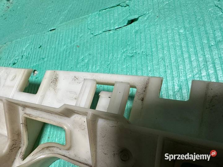 Mocowanie przedniego zderzaka do Lexusa NX Białystok sprzedam