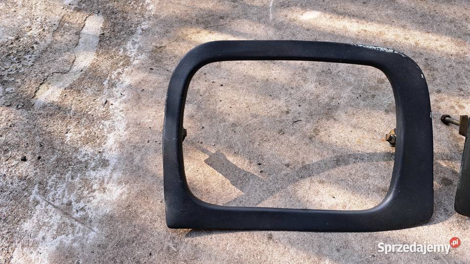 Fiat 126p osłonki na lampy przód Leszno