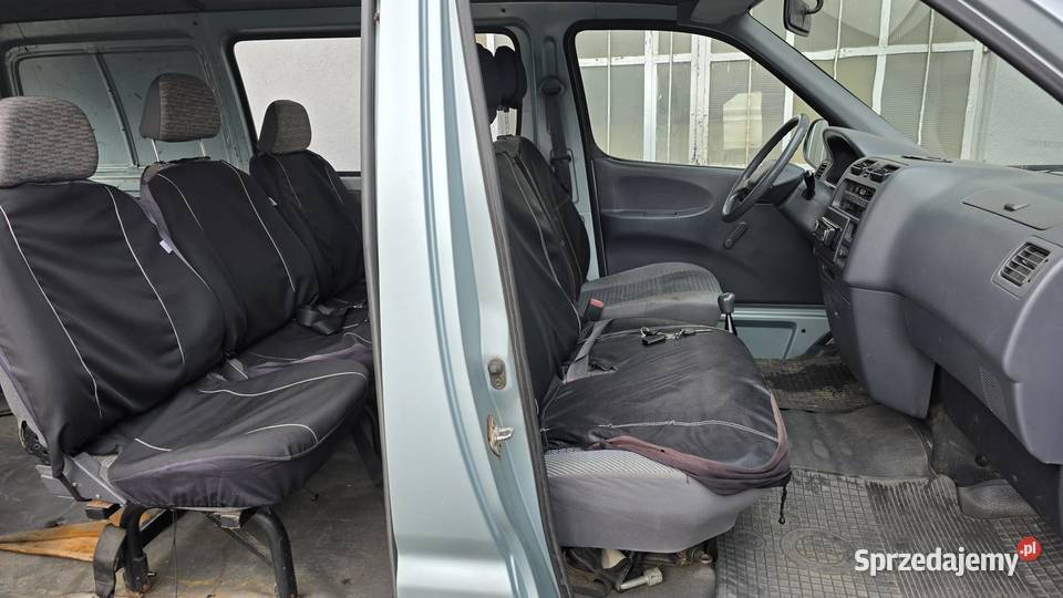 Toyota Hiace 25D Doka 6 osób zarejestrowany