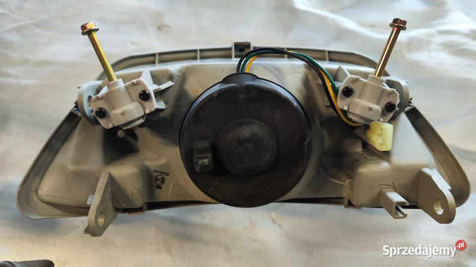 REFLEKTOR YAMAHA YE 50 Zest 9395 NOWY NIEUŻYWANY Zabrze