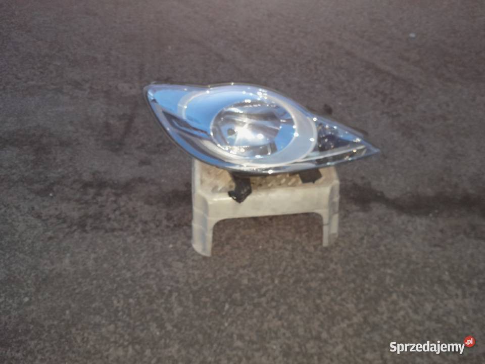 Lampa prawy przód Peugeot 107 lift