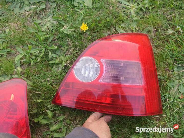 Lampa tylna prawa Honda Civic VII hatchback 0104 małopolskie Kraków