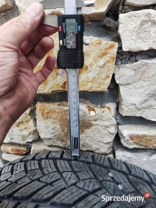 2 zimowe opony używane 645mm Fulda 205 55 R17 Kraków