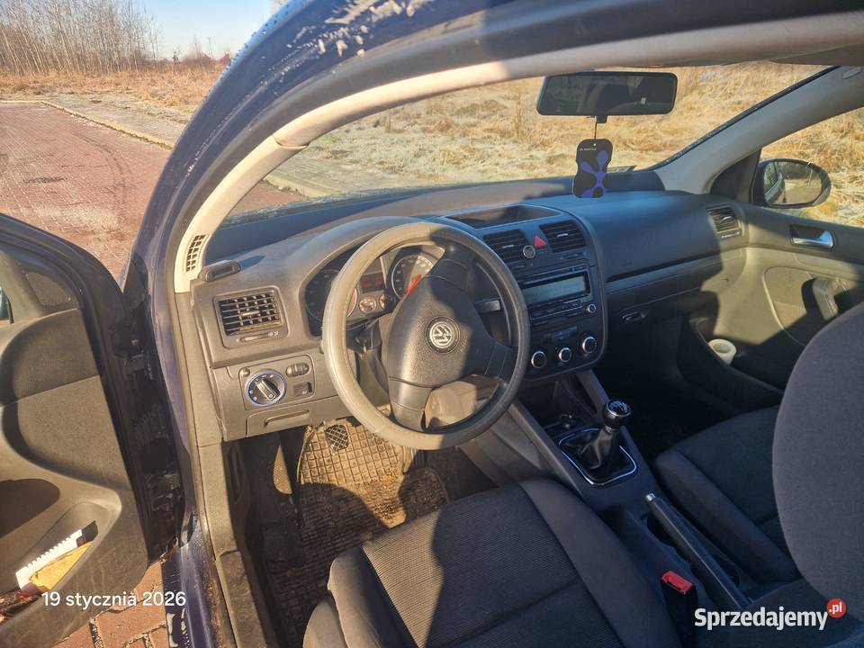 Volkswagen Golf 5 14 benzyna z gazem manualna Legnica