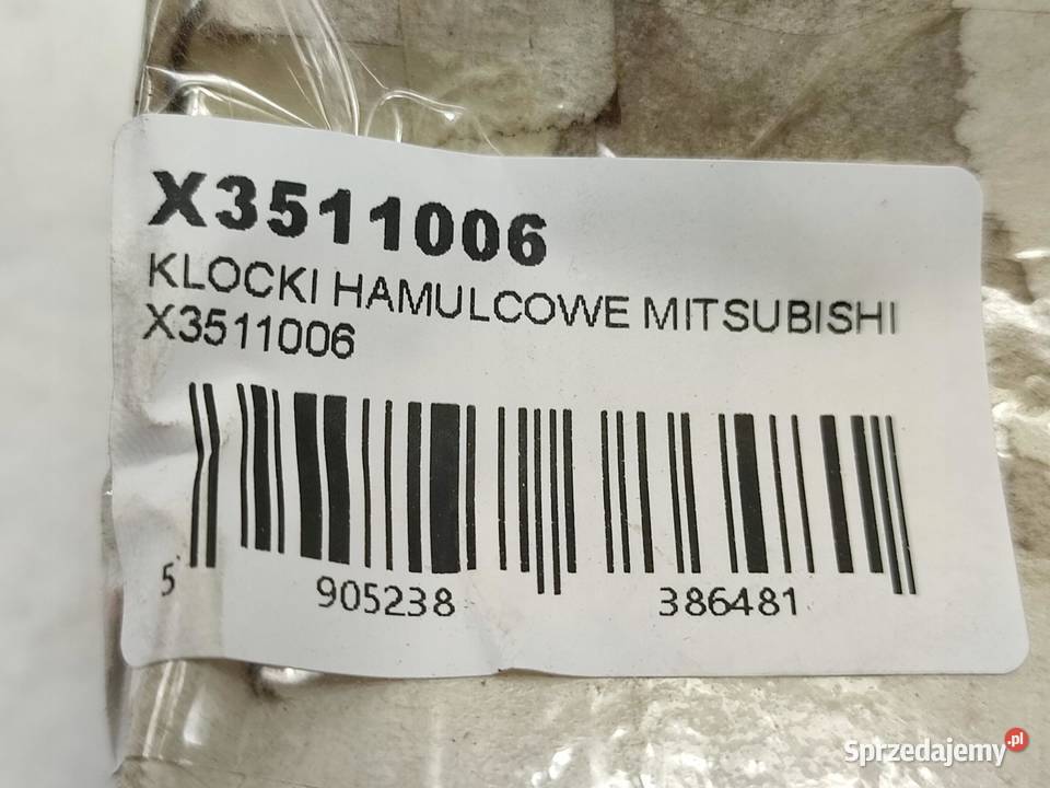KLOCKI HAMULCOWE PRZÓD MITSUBISHI LANCER IV NOWE