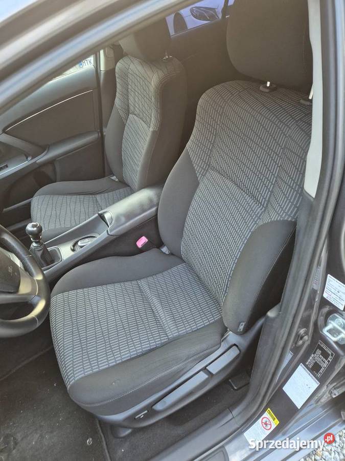 Toyota Avensis kamera navi