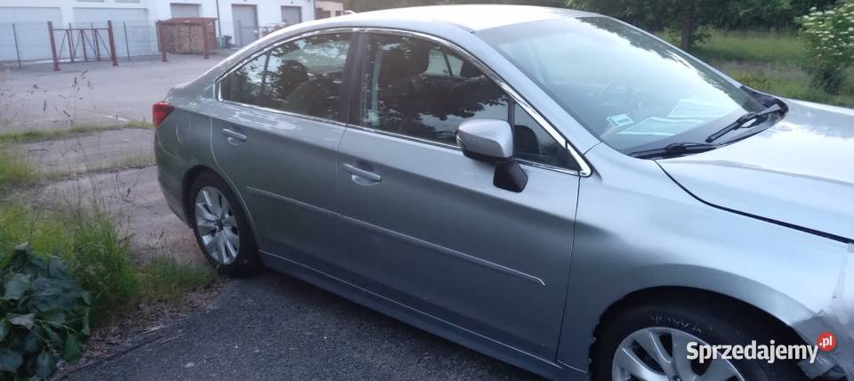 Subaru Legacy 25 benzyna 2017 37 TKM 4x4 Kołobrzeg