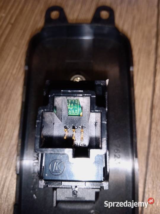 Przełącznik szyb prawy przód Volvo C30 V50 S40 Szadek