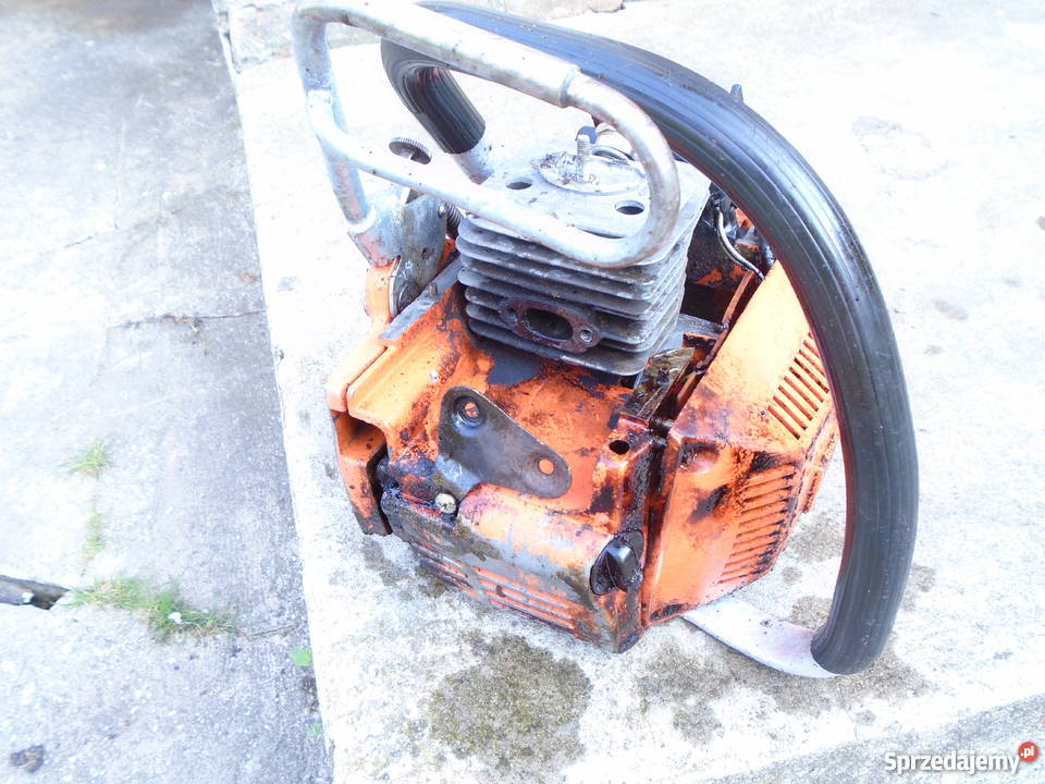 Husqvarna 44 Części Spalinowe Poświętne sprzedam