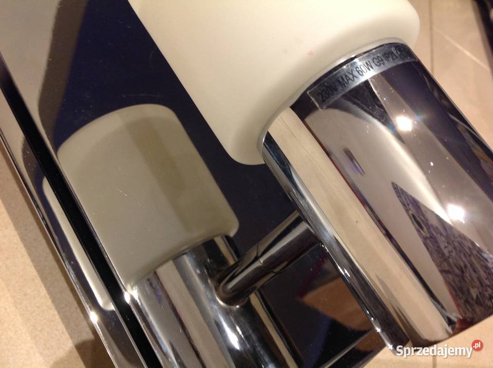 Kinkiet z Wbudowanym Gniazdkiem Łazienkowy Nowa Sól sprzedam