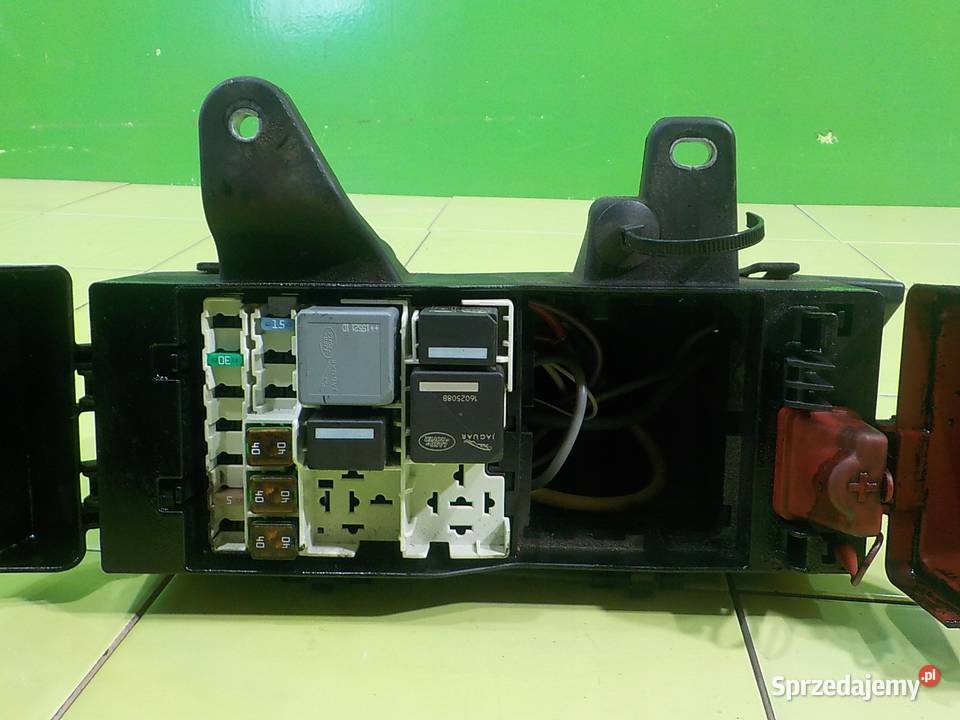 JAGUAR XE 20 D 16r SEDAN 4D skrzynka