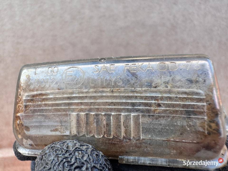 Lampka oświetlenie tablicy rejestracyjnej Toyota Brzesko