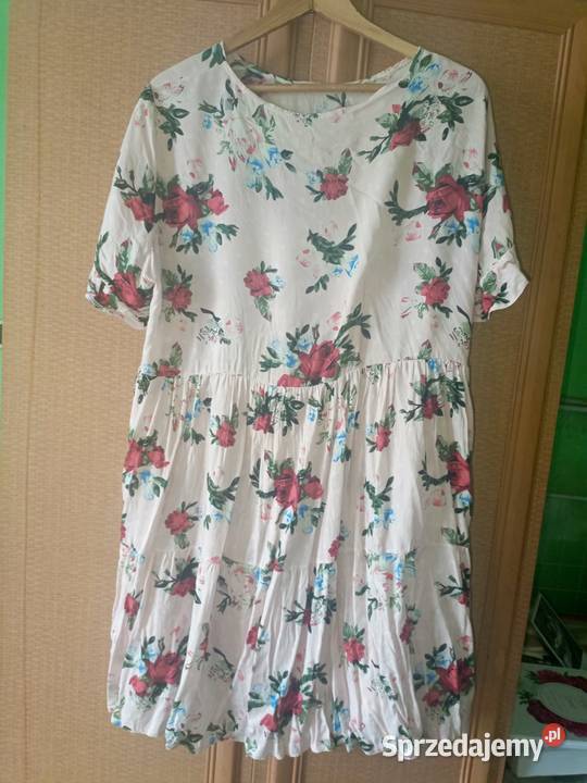 Sukienka w kwiaty Inny wzór