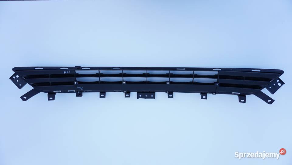 KRATKA ZDERZAKA ŚRODKOWA DOLNA INFINITI Q50