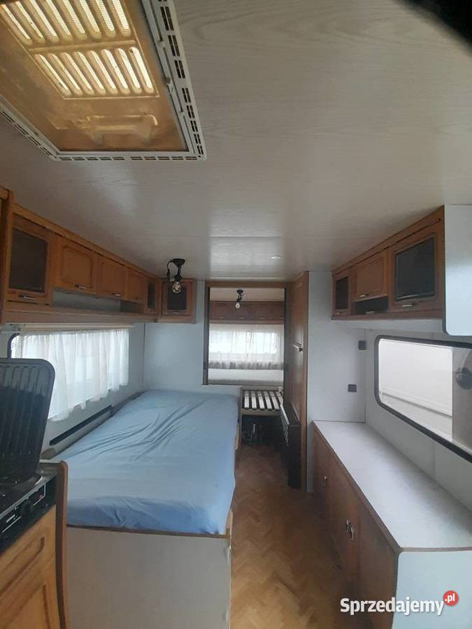 Przyczepa kempingowa z przedsionkiem transport Sieradz