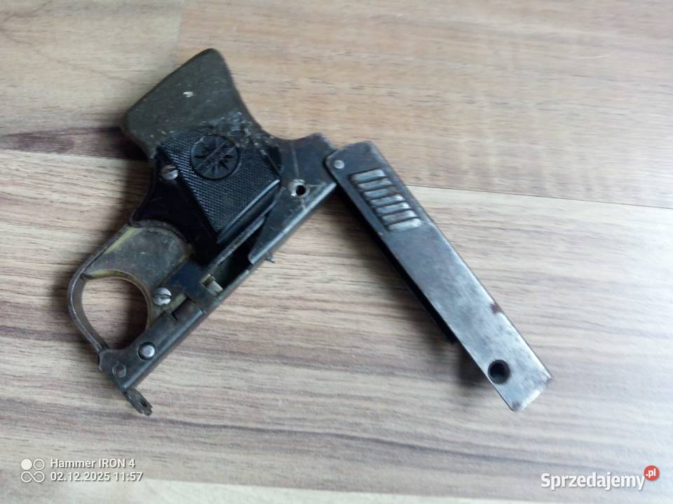 Pistolet hukowy Błyskawica Unikat lata 30te Sporty strzeleckie i myślistwo