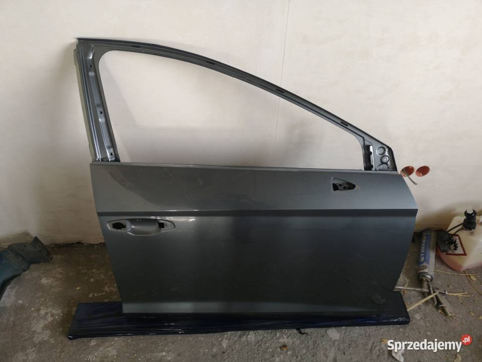 SEAT LEON III 5F Drzwi Prawe Przód Przednie Skomielna Biała