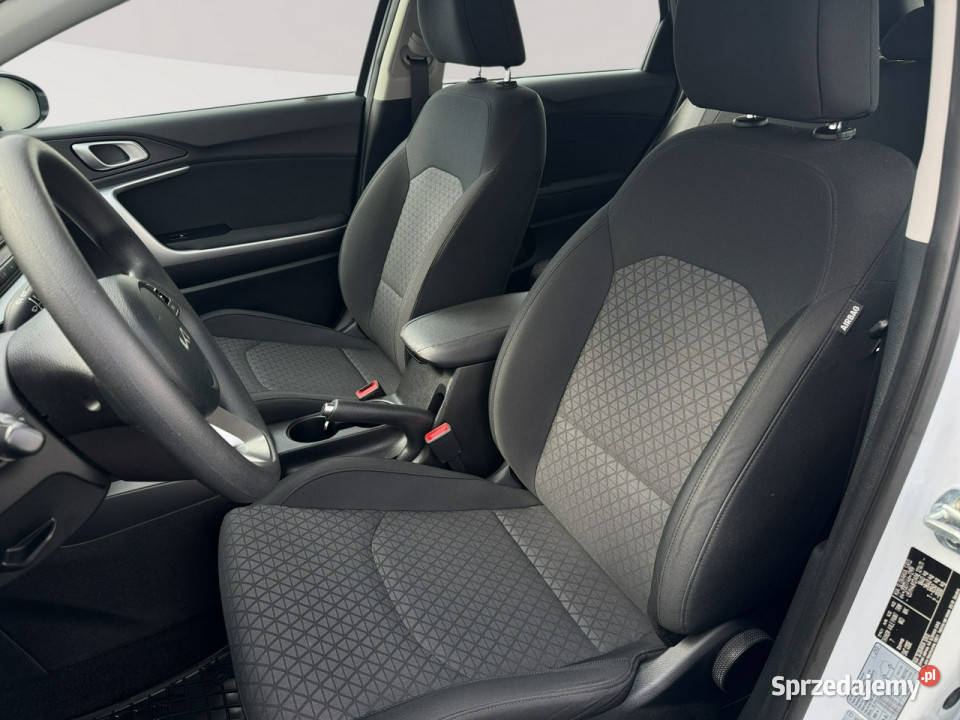 Kia Ceed CT749AG10 TGDI S Czcof Bluetooth ESP Pępowo