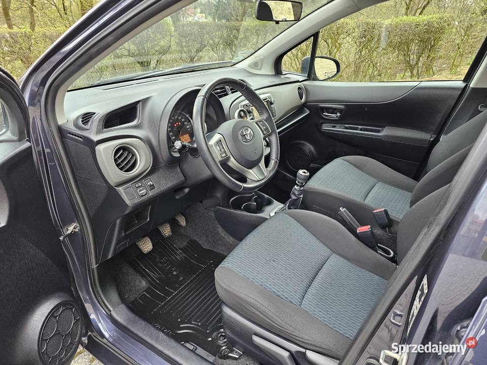 Toyota Yaris 133Benzyna stan Serwisowany 2kpl