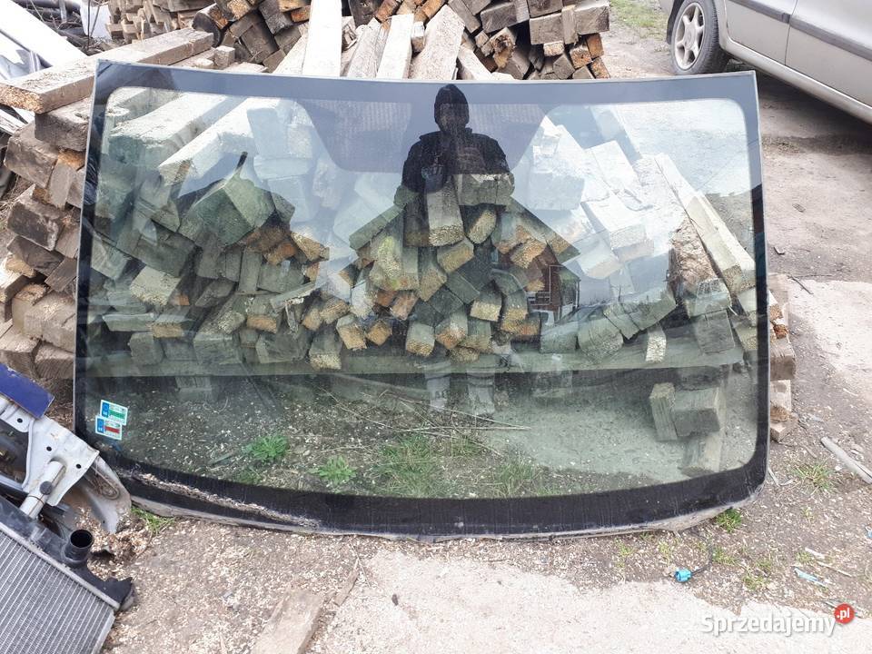 Szyba czołowa podgrzewana przód Avensis T25 Przednie Sandomierz