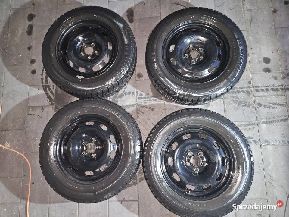 Koła opony zimowe Michelin 19565R15 felgi podlaskie Łomża sprzedam