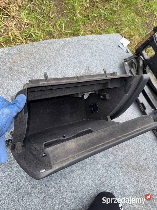 Schowek z Audi a5 8t 2015 osobowe Torzym