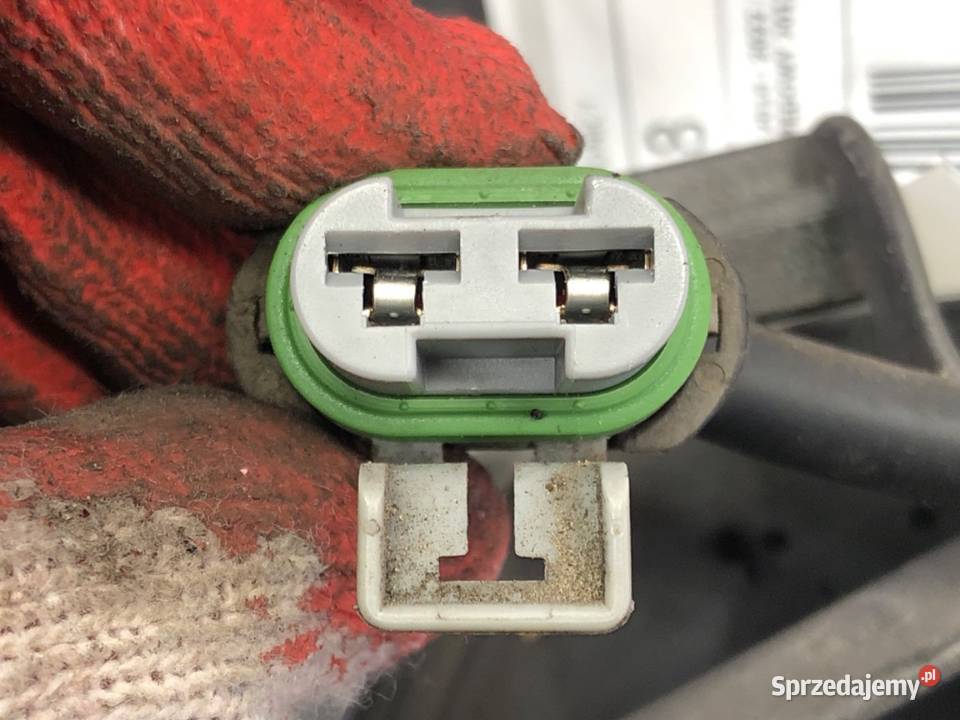 WENTYLATOR CHŁODNICY FORD FOCUS III 16 105