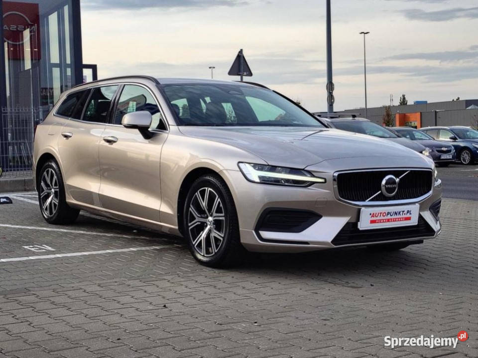 Volvo V60 2023r FV23 Automat Aktywny tempomat sprzedam