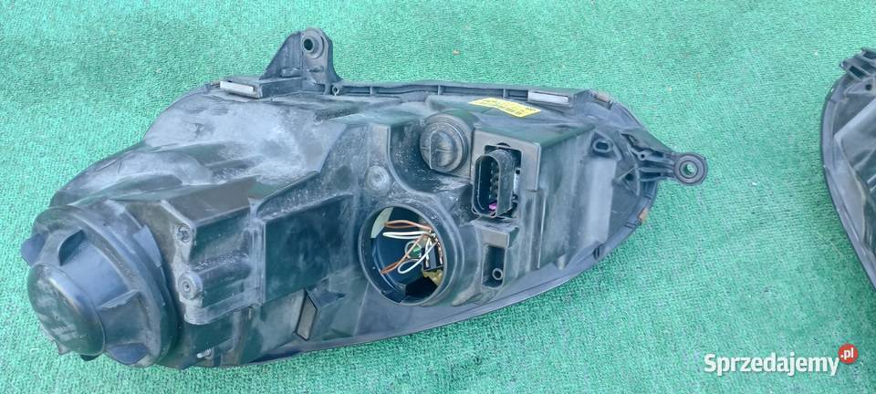 Reflektory lampy przód Volkswagen Golf V inne opolskie Kamień Śląski sprzedam