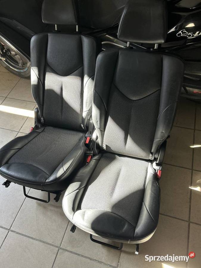Sprzedam fotele półskóra trzeci rząd peugeot 308 osobowe