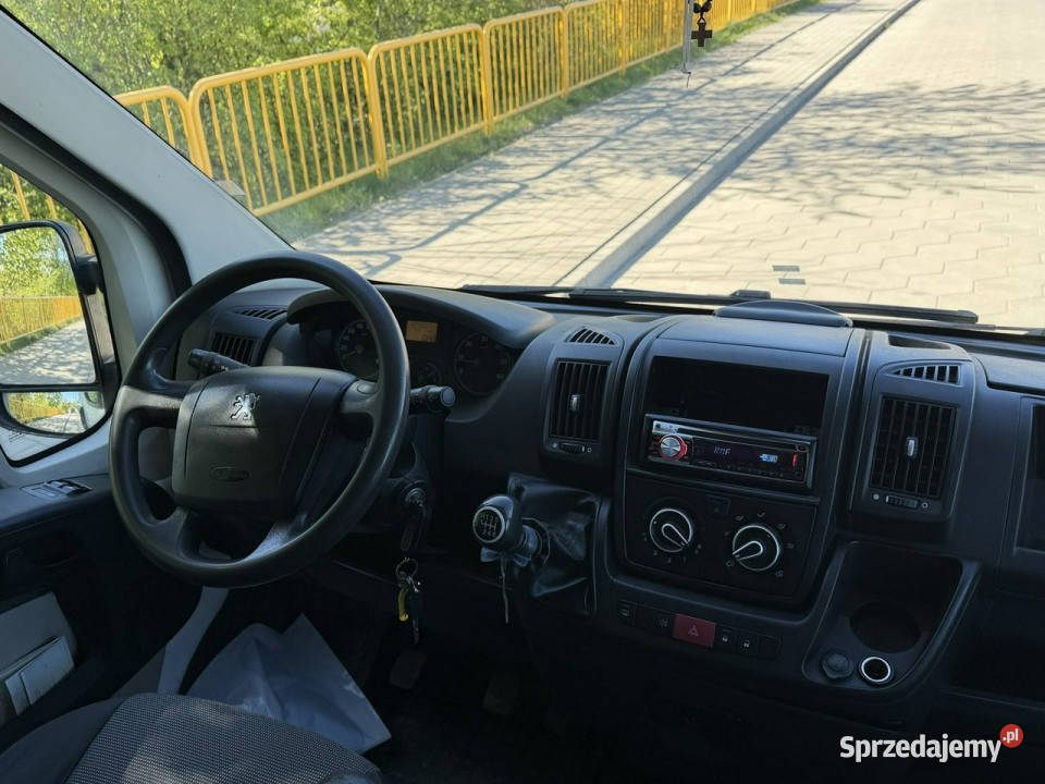 Peugeot Boxer Peugeot Boxer DOKA 9osobowy 22HDI 120KM Gostyń