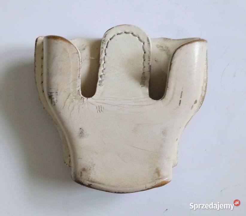 Etui na pas zapinane rzepem na kajdanki Prusice