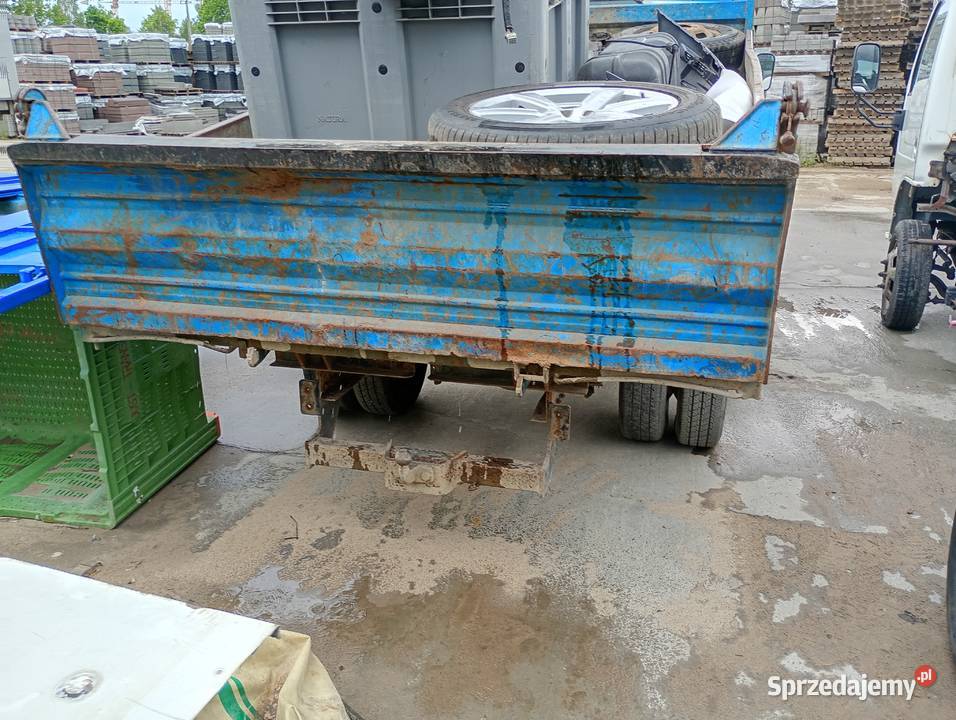 wywrotka kiper Nissan Cabstar Rok produkcji 2003 Stojadła