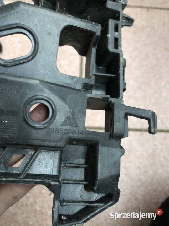 39020432 OPEL ASTRA K V 15 ŚLIZG ZDERZAKA LEWY Kozy