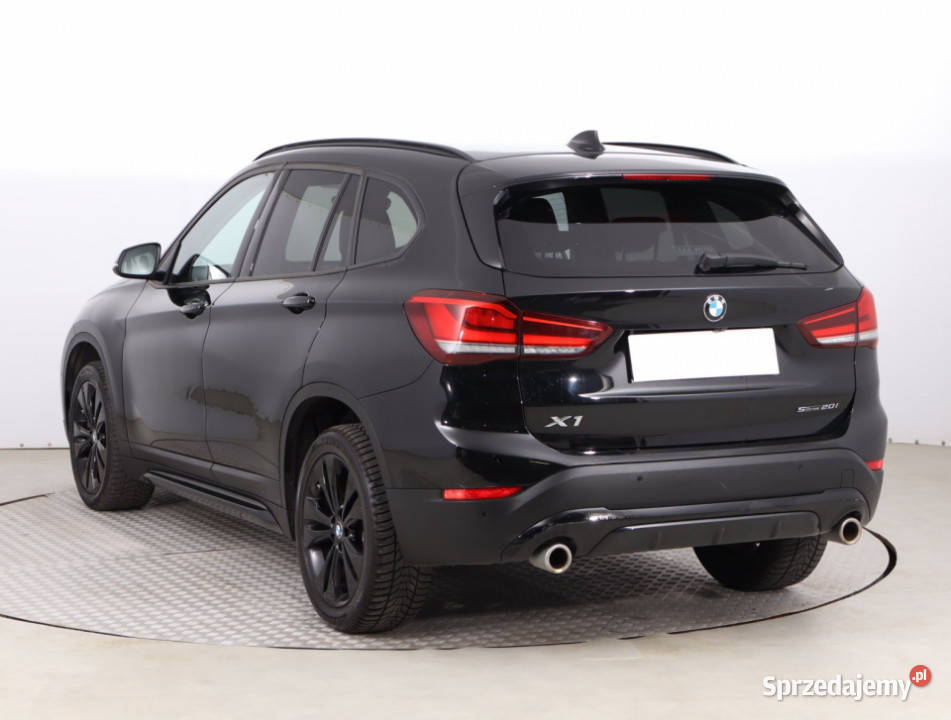 BMW X1 sDrive20i światła LED BMW Piaseczno