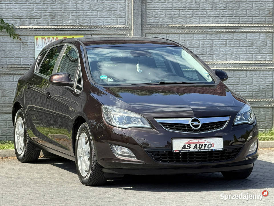 Opel Astra 16T 180 NaviBixenon nieuszkodzony Węgrów
