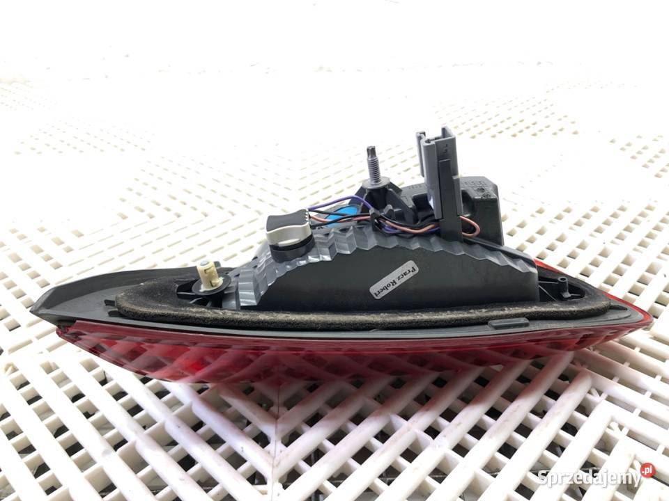 LAMPA TYŁ LEWA WEWNĘTRZNA FORD FOCUS IV sprzedam