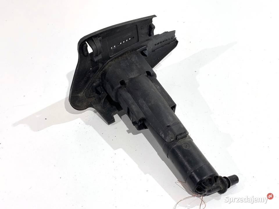 SPRYSKIWACZ REFLEKTORA PRAWY PRZÓD VW TIGUAN SUV